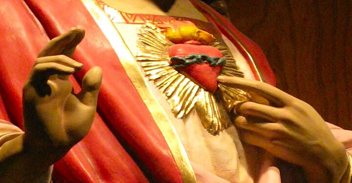 طلبة و زياح قلب يسوع الأقدس