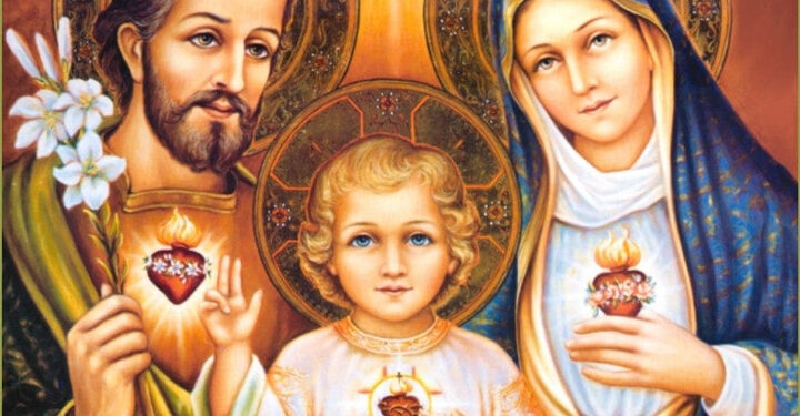 طلبة العائلة المقدّسة