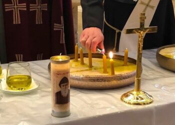 رتبة القنديل: ﺗﺒﺮﻳﻚ اﻟﺰﻳﺖ ﻓﻲ يوم أربعاء الآلام – طقس ماروني