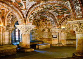 الفن الرومانسيكي في الكنائس – الفن الكنسي