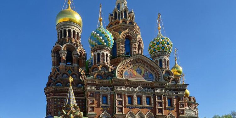 كنيسة المخلص على الدم (روسيا) – كنائس متفرقة