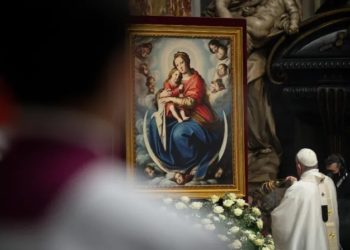 هل تعلم ما هو الشهر المريمي؟