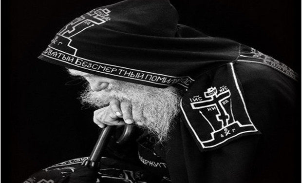 الصّمت والكلام!