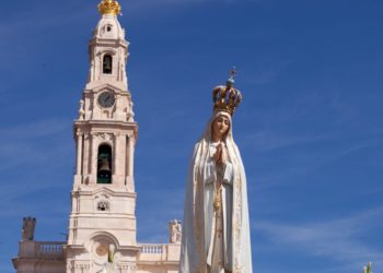 عيد مريـم سيدة فاطيـما – “رأينا سيّدة جميلة من السماء” – 13 أيار