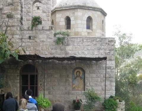 المغارة التي اختبأت فيها القديسة أليصابات مع القديس يوحنا المعمدان وقبر القديسة أليصابات (إستعدادا لعيد مولد النبي المجيد يوحنا المعمدان 24 حزيران) – كنائس القدس