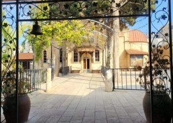 كنيسة العرس والمعجزة الأولى للروم الأرثوذكس في قانا الجليل – كنائس القدس