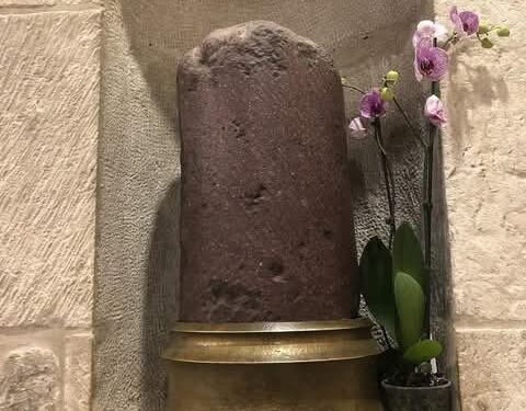 عمود الجلد الموجود في كنيسة الآباء الفرنسيسكان الكاثوليك في كنيسة القيامة