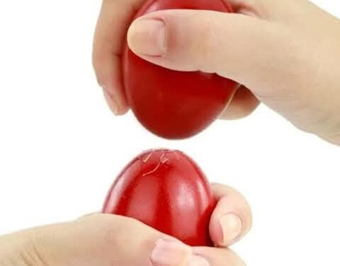 كسر البيض ….