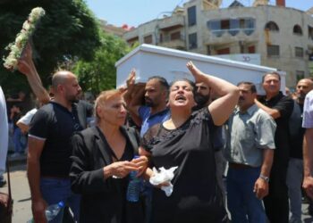 وداع مهيب لشهداء تفجير كنيسة دمشق…