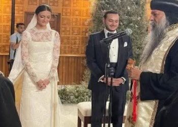 “جسم زوجتك… من حقنا كلنا نشوفه؟!” – قصة وعبرة