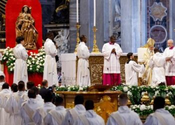 البابا لاوُن الرابع عشر: في قلب يسوع، نولد مُجدّدًا ككهنة لخدمة الوحدة والمصالحة