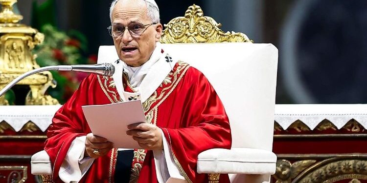 البابا يترأس القداس الإلهي في عيد القديسين بطرس وبولس ويتحدث عن الوحدة والشركة الكنسية وعن حيوية الإيمان