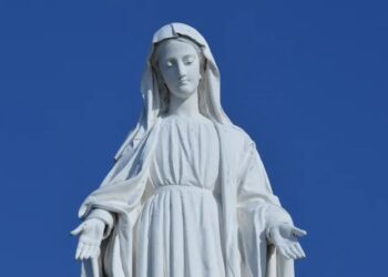 صوم السيّدة العذراء… ترَفُّع النفس والجسد قبل عيد الانتقال