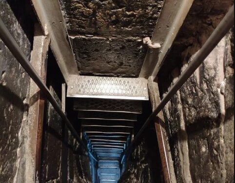 دير “خور فيراب” في أرمينيا – كنائس متفرقة