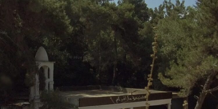 كنيسة مار أفرام الأثرية – درعون – كنائس لبنان