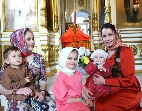 الحنان والسلطة *كتاب العائلة كنيسة*