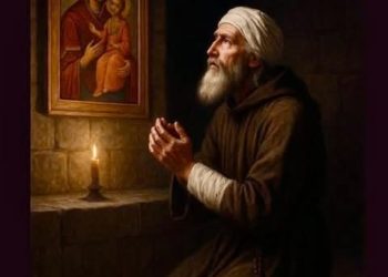 تبدأ الحكاية في دمشق، حيث وُلِد يوحنا الدمشقي