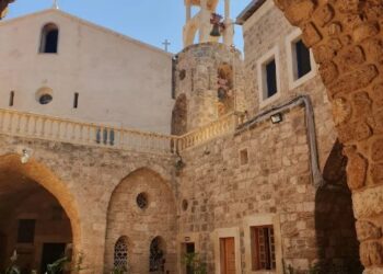دير سيّدة الناطور تسكنه راهبة واحدة – كنائس لبنان