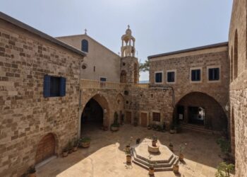 دير سيّدة الناطور تسكنه راهبة واحدة – كنائس لبنان