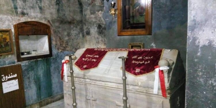 هل تعلم قصة بناء ضريح الرخام المرمري للقديس ايليان الحمصي؟